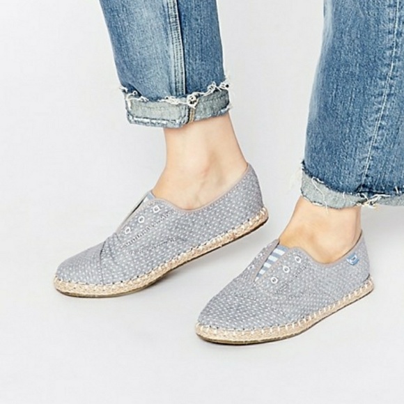 all pink vans slip ons